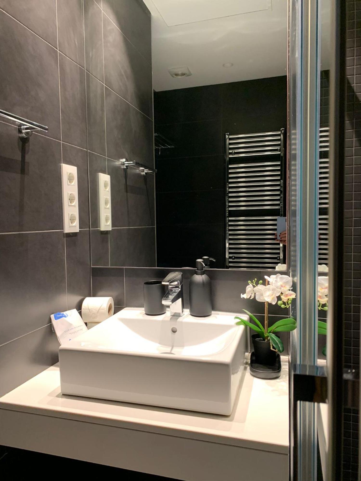 Fisa Rentals Les Corts Apartments Barcelona Exterior photo